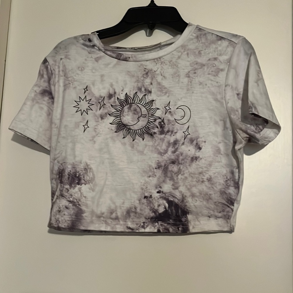 ROMWE celestial crop top, size M